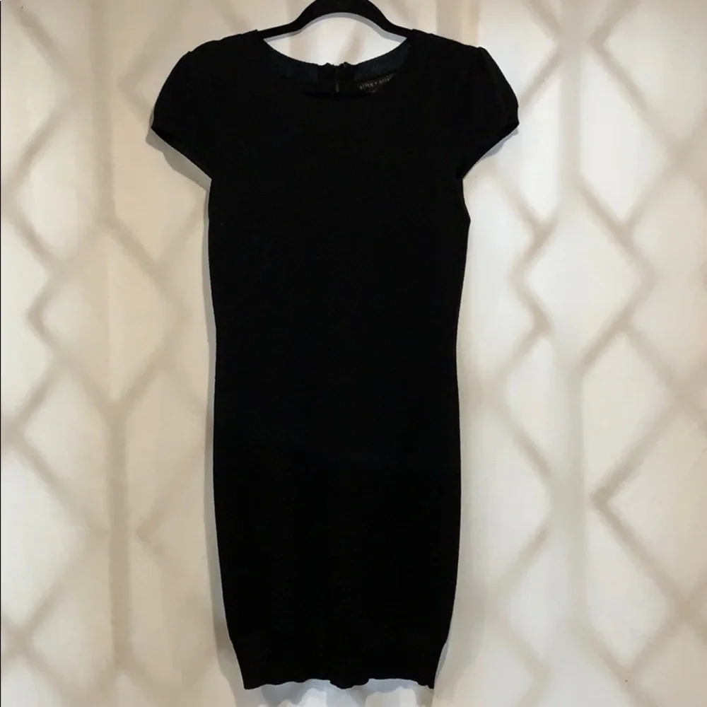 Alice + Olivia Knit Dress - Picture 1 of 4